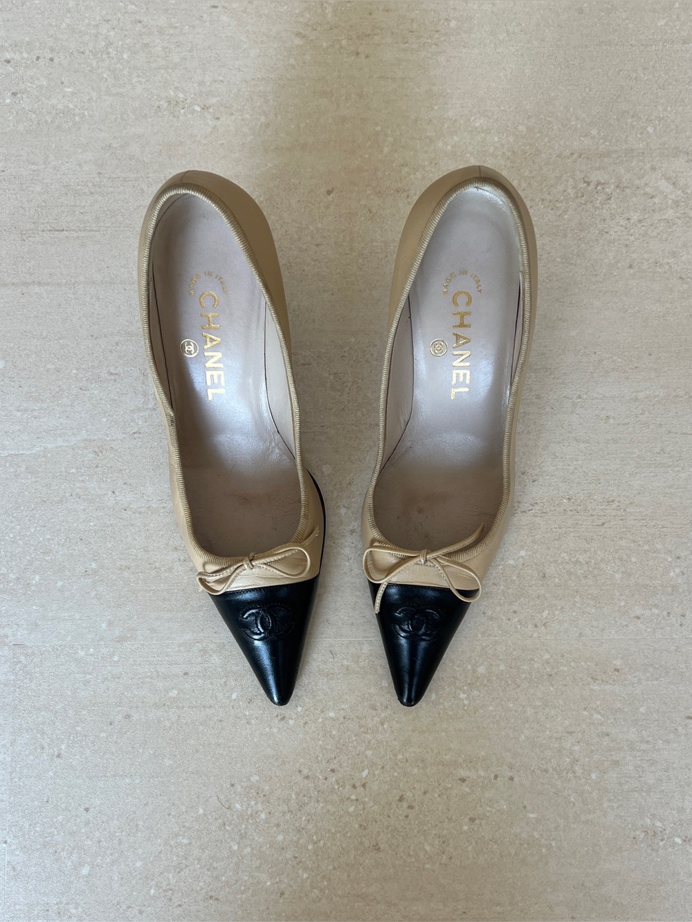 Vintage Chanel Pointed Toe Heels / Chanel Pointed Toe Pumps